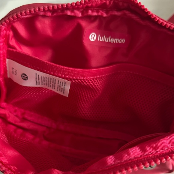 Lululemon Athletica Pink Belt Bag - Picture 6 of 7